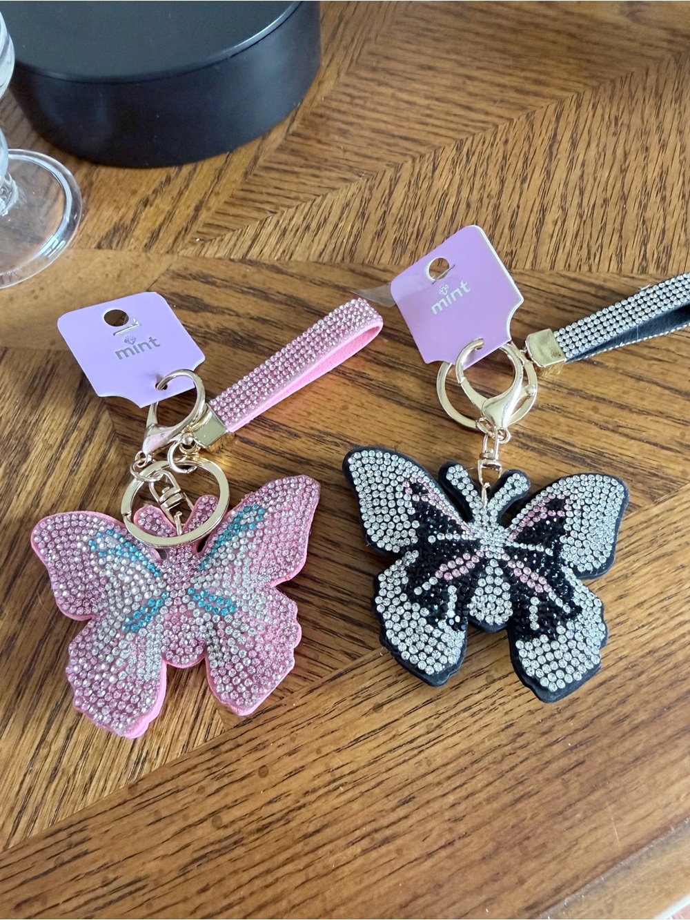 🎅🏻 SALE! Rhinestone Butterfly Keychain or bag charm -Pink or Black choice of 1